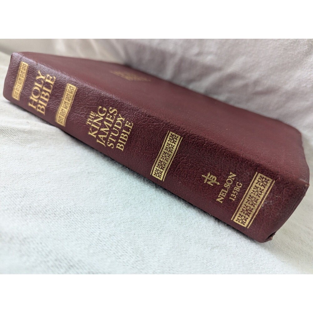 Vintage 1988 King James Study Bible KJV Thomas Nelson 135BG Burgundy Leatherette